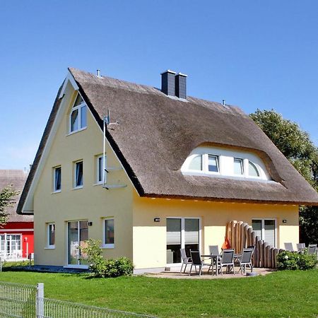 Reetdachhaus Lotte Mit Sauna Und Kaminofen Am Yachthafen In Vieregge Eksteriør bilde