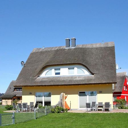 Reetdachhaus Lotte Mit Sauna Und Kaminofen Am Yachthafen In Vieregge Eksteriør bilde